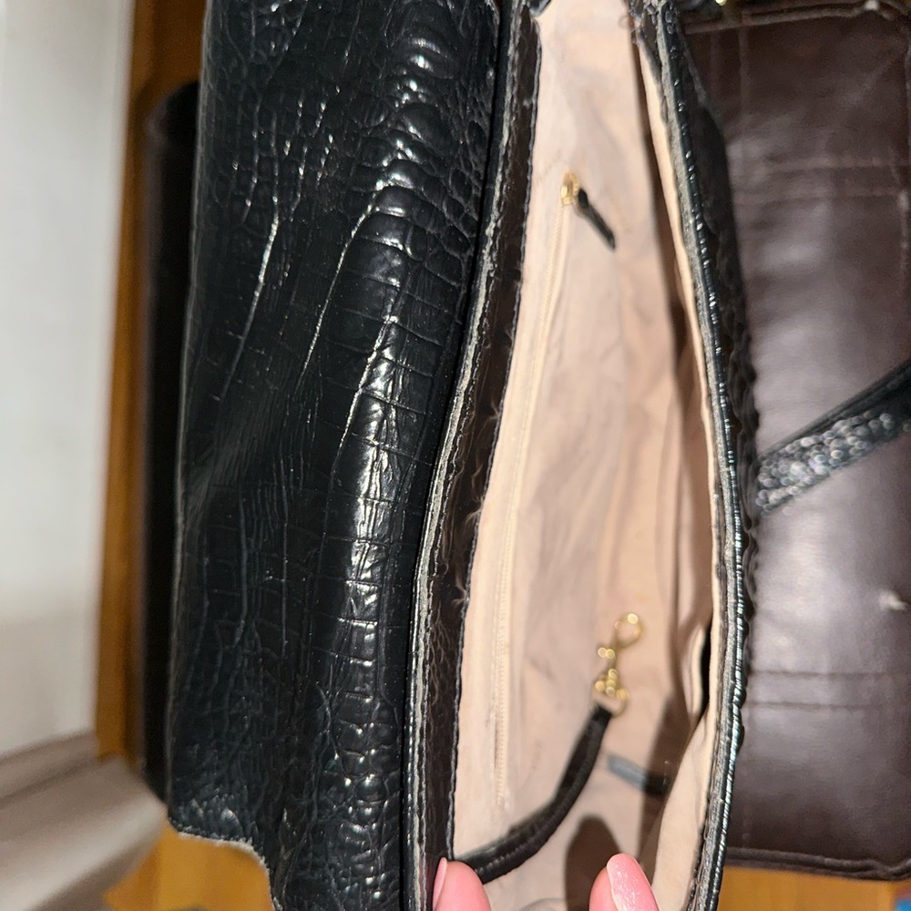 Handbag - Picture 4 of 5